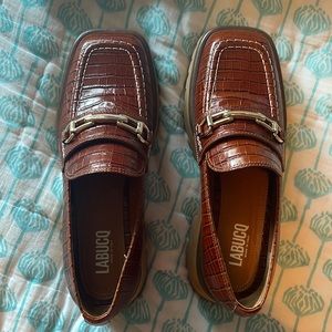 Labucq Mika Loafer in Extra Tan size 38